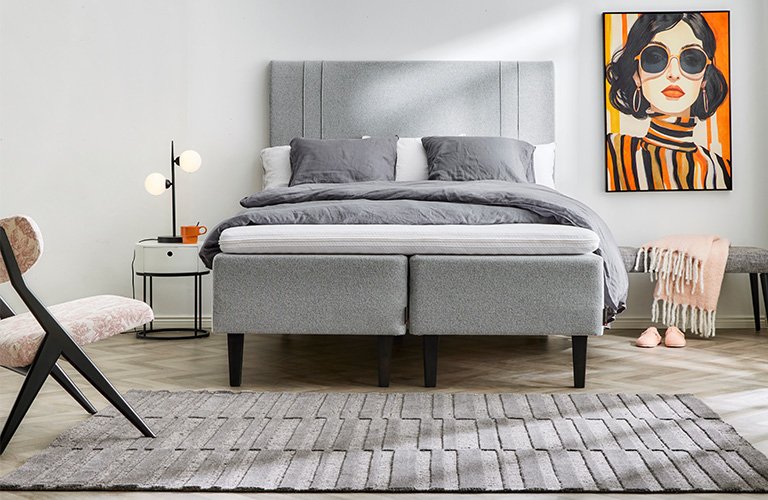 Runkopatjassa on korkean rungon sis&auml;ll&auml; jousisto, vaahtomuovi tai &auml;lyvaahto&reg; tai edellisten yhdistelmi&auml;. Runkopatjan p&auml;&auml;lle tulee sijauspatja. S&auml;ngynp&auml;&auml;ty on irrallinen osa ja sen voi ostaa erikseen.