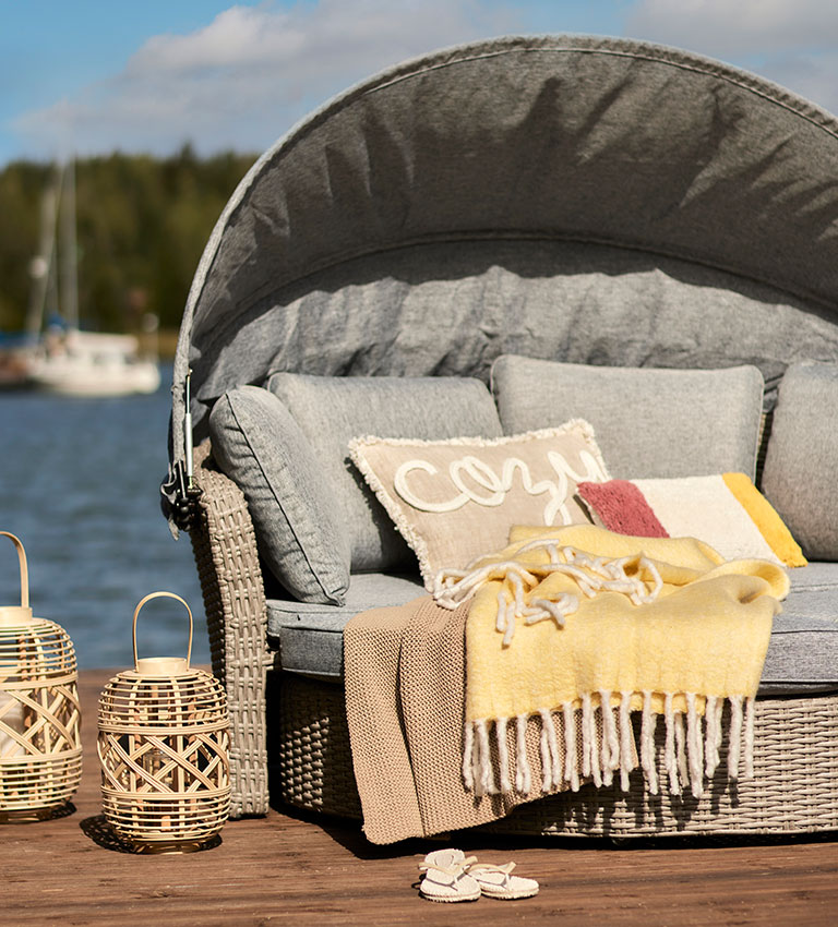 Nauti kes&auml;illoista upeassa aurinkovuoteessa.